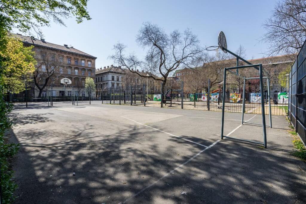 Klauzal City Garden Apartments - 2-Bedroom K34 Будапеща Екстериор снимка