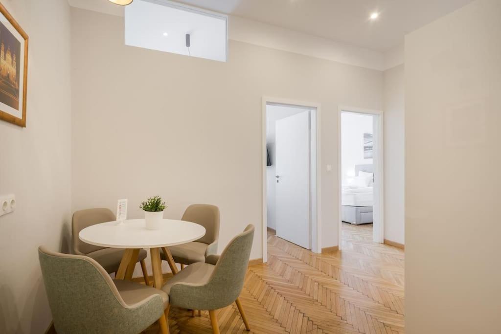 Klauzal City Garden Apartments - 2-Bedroom K34 Будапеща Екстериор снимка